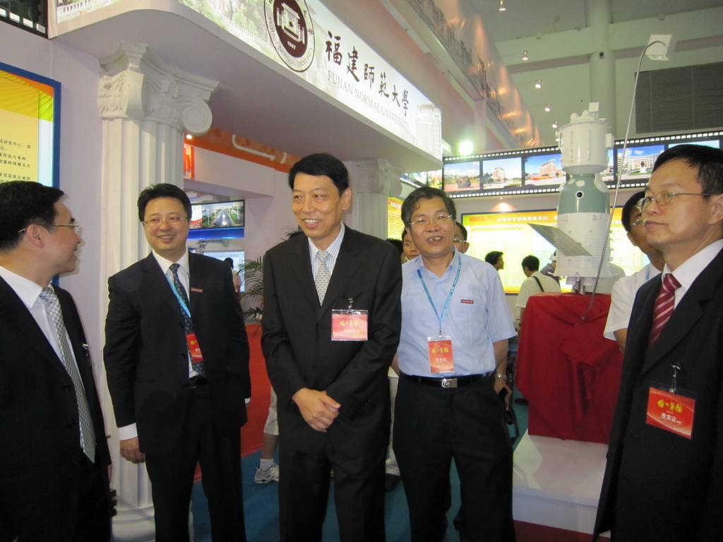 鞠维强厅长到J9·九游会「中国」官方网站展馆指导